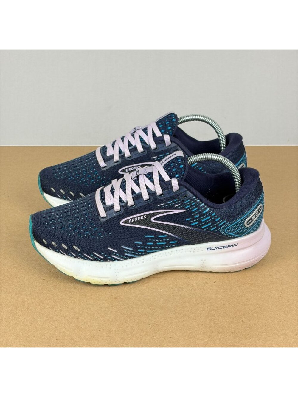 Brooks Glycerin 20 Athletic Running Shoes Womens 6.5 Wide Blue Pink Breathable